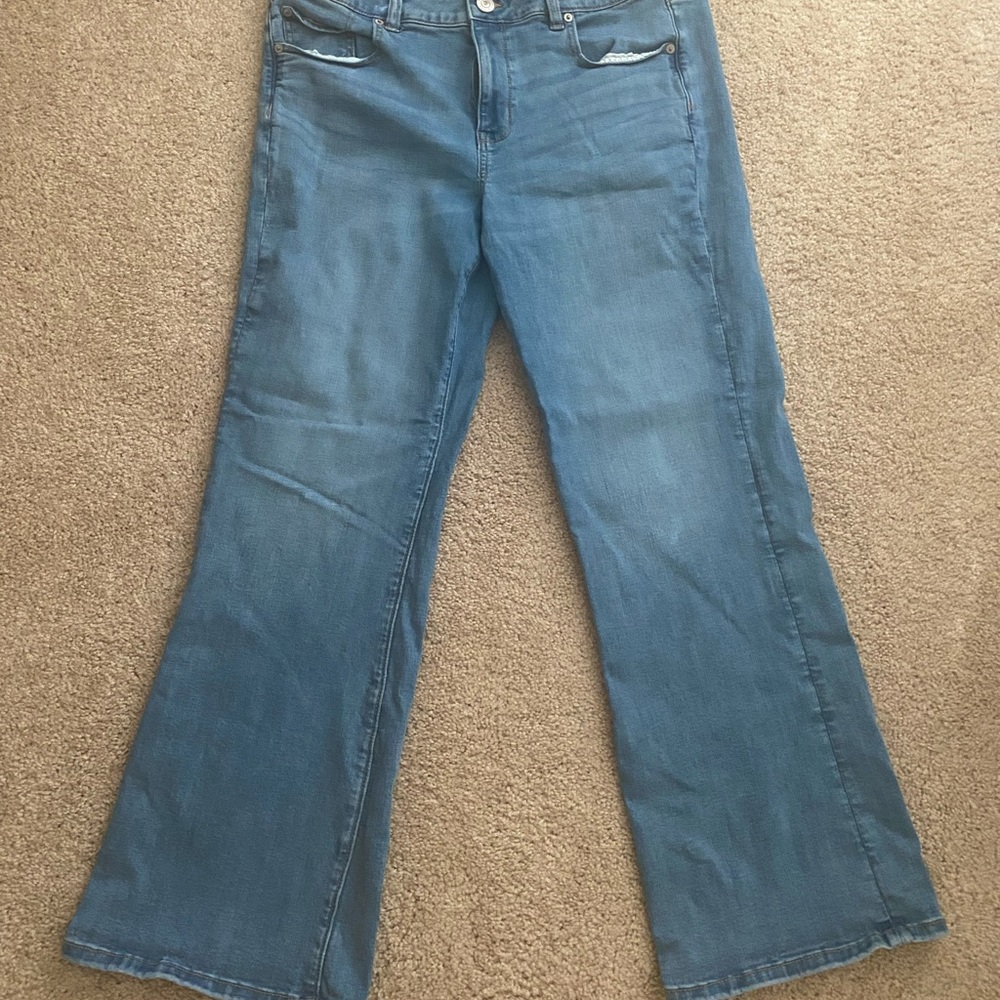 AMERICAN EAGLE Favorite Boyfriend Jeans Size 16
